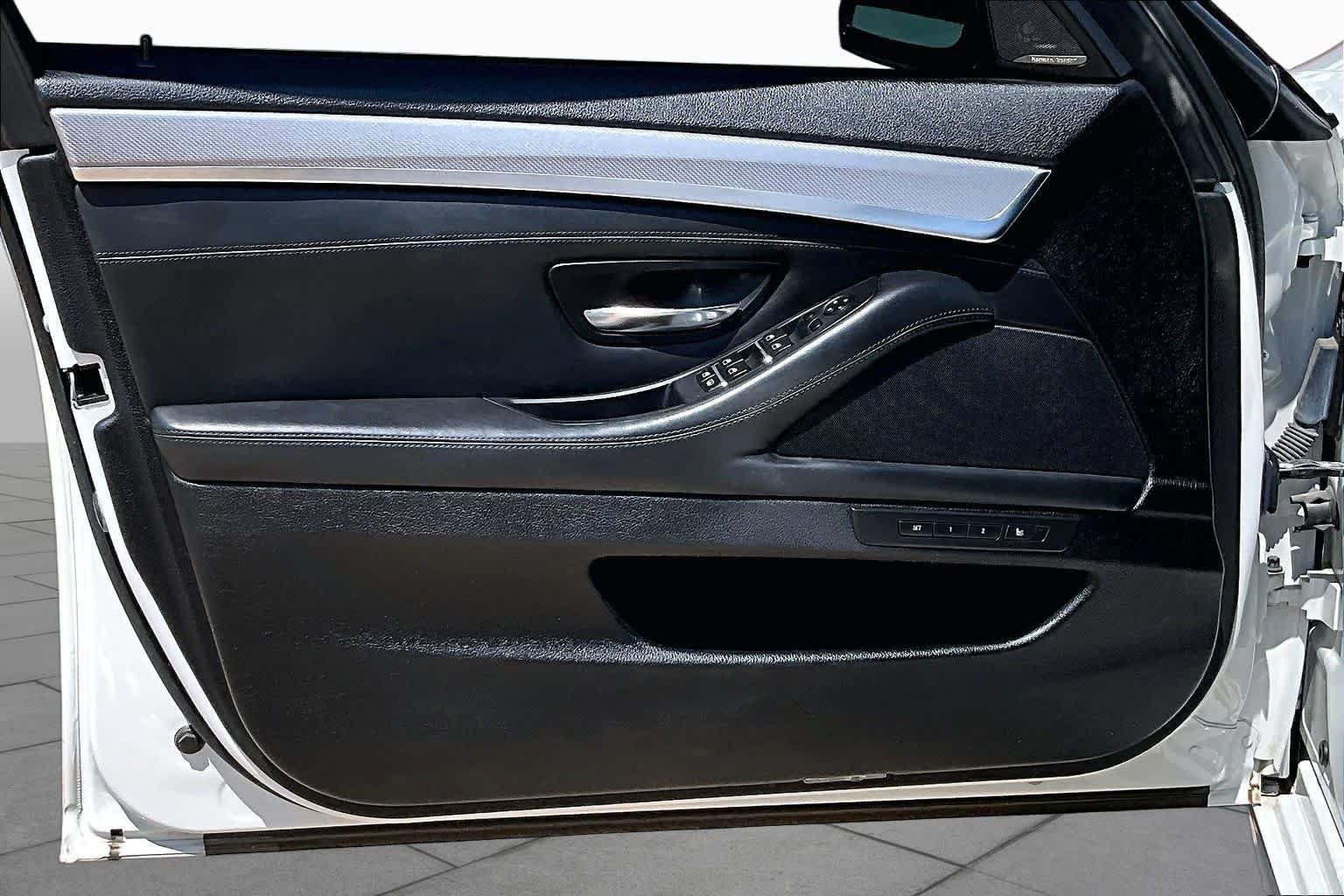 Used 2015 BMW 535i Sedan RWD image 21