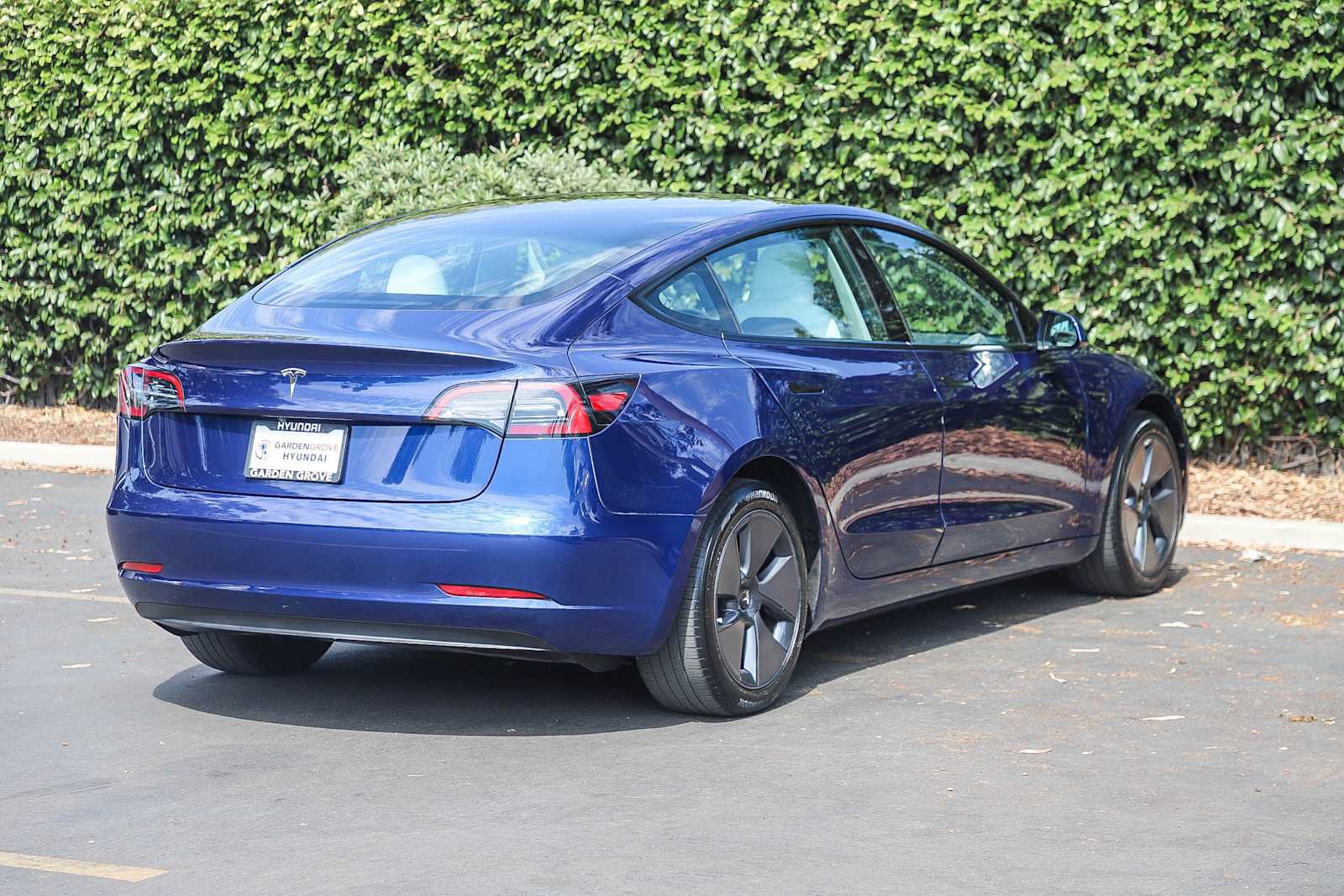 Used 2023 Tesla Model 3 Standard Range RWD image 6