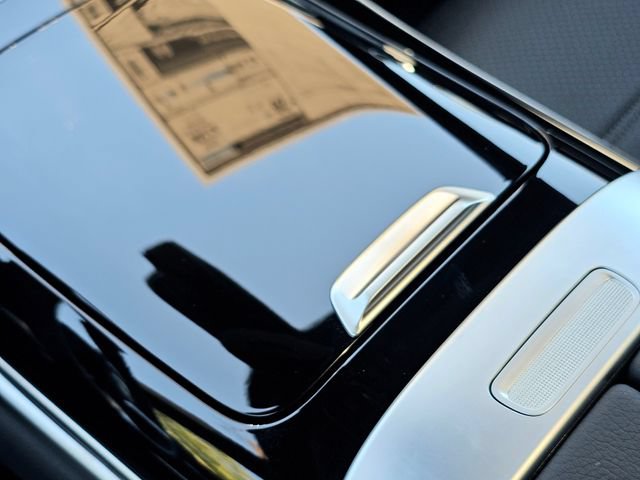 New 2026 Mercedes-Benz GLC 300 4MATIC image 34