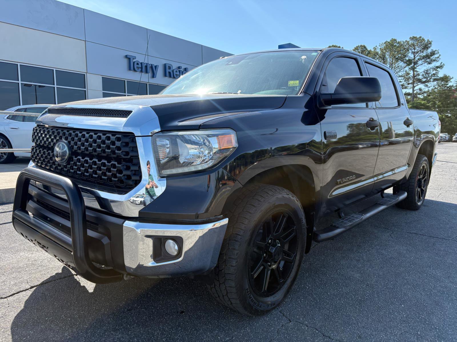Used 2019 Toyota Tundra SR5 AWD/4WD video 1