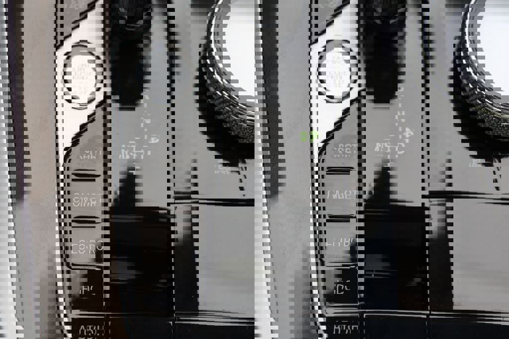 Used 2022 BMW X5 M50i w/ Executive Package image 28