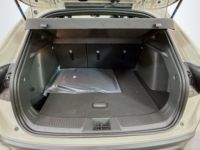 New 2026 Chevrolet Trax RS w/ Sunroof Package image 27