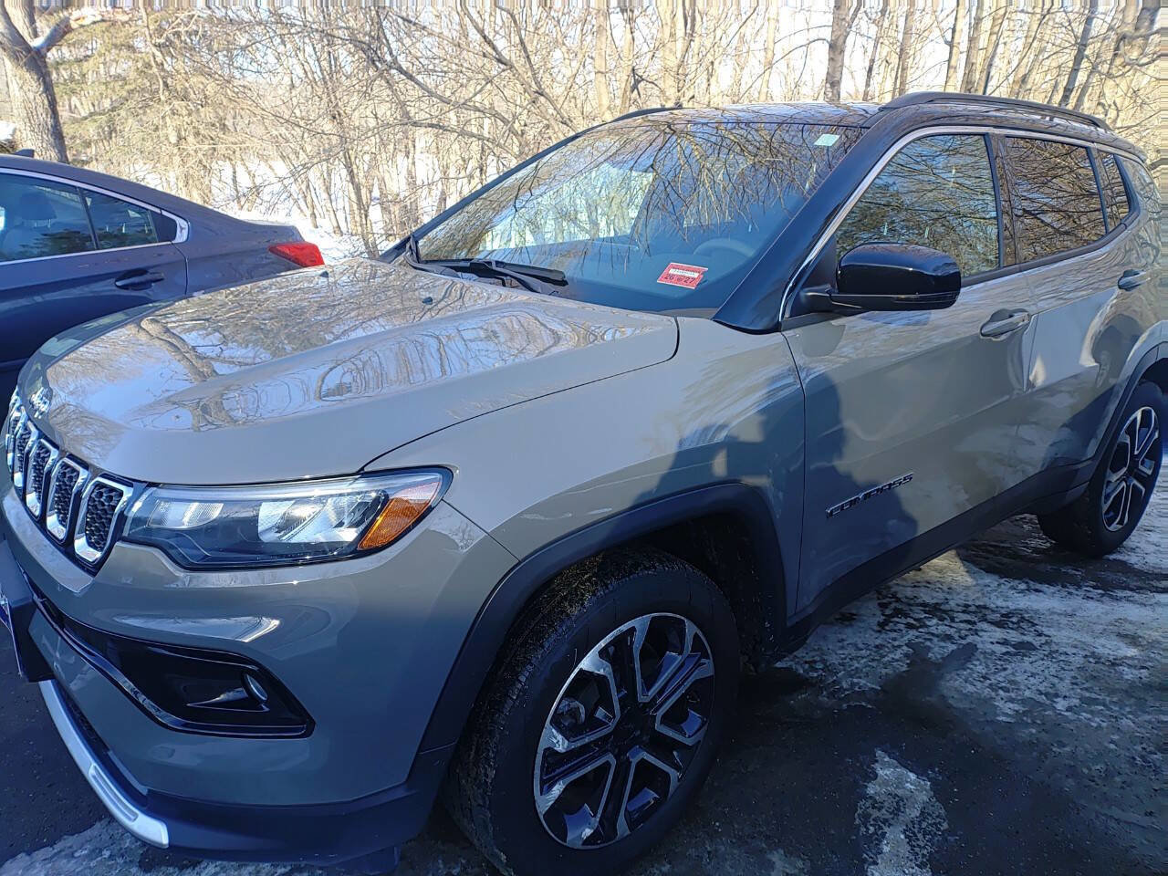 Used 2023 Jeep Compass Limited w/ Sun and Sound Group image 2