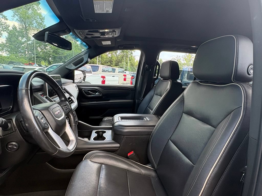 Used 2022 GMC Yukon SLT w/ SLT Luxury Package AWD/4WD image 11