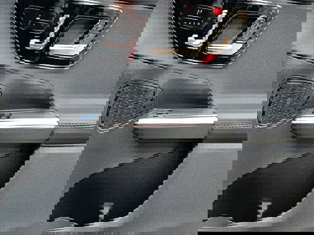 New 2026 Mercedes-Benz GLC 300 4MATIC image 35