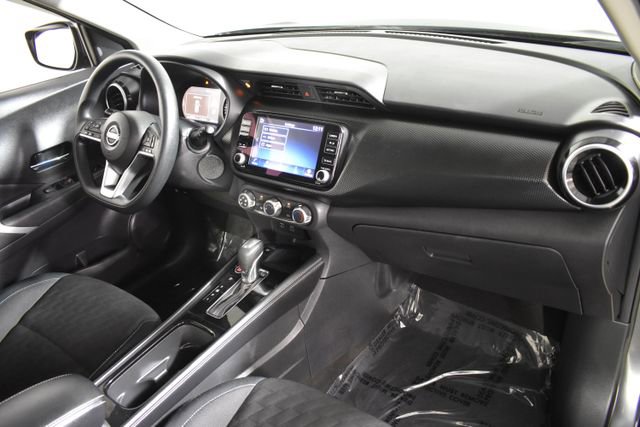 Used 2023 Nissan Kicks SV w/ Exterior Package FWD image 32