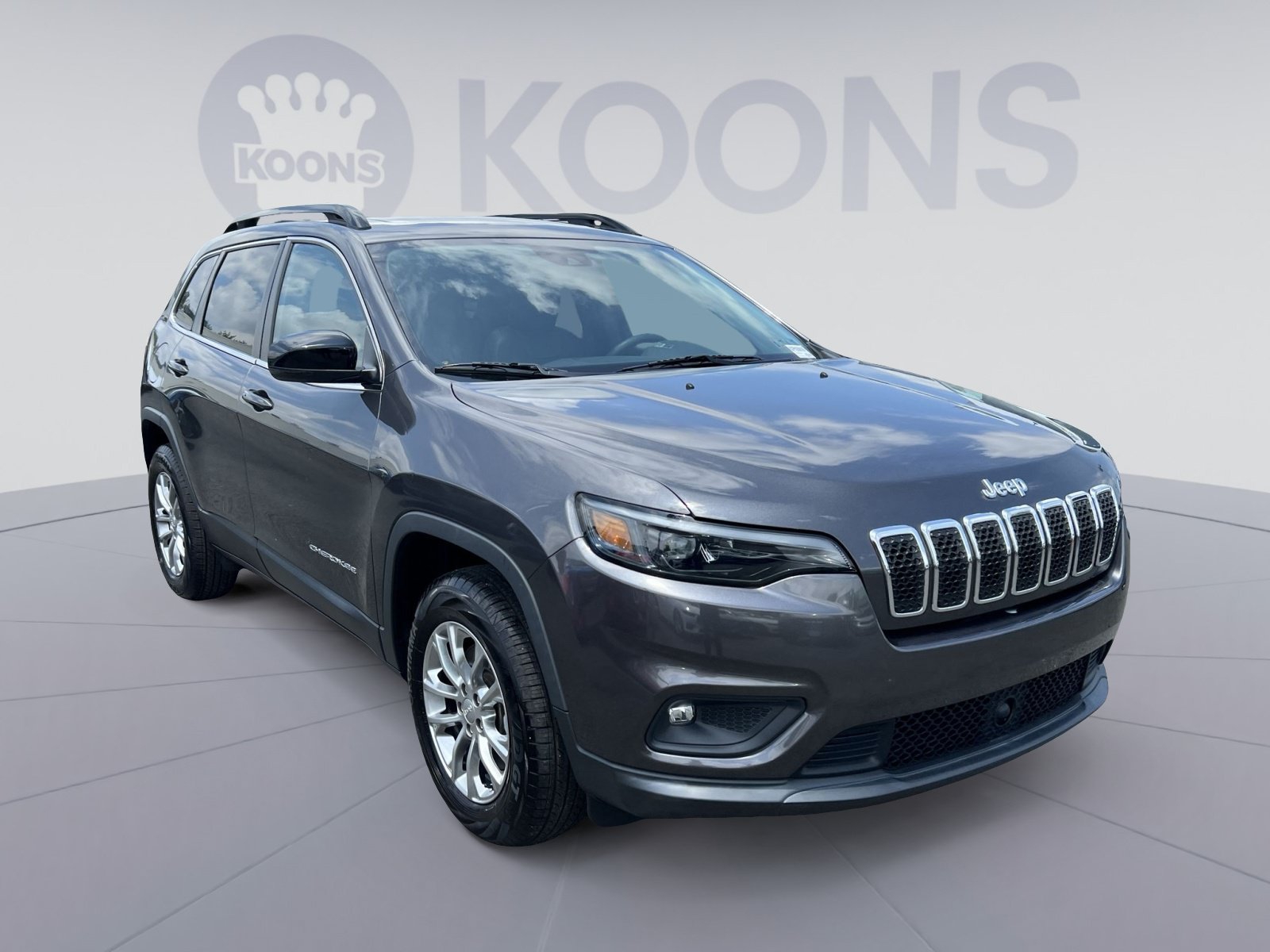 Used 2022 Jeep Cherokee Latitude Lux w/ Sun & Sound Group AWD/4WD image 2