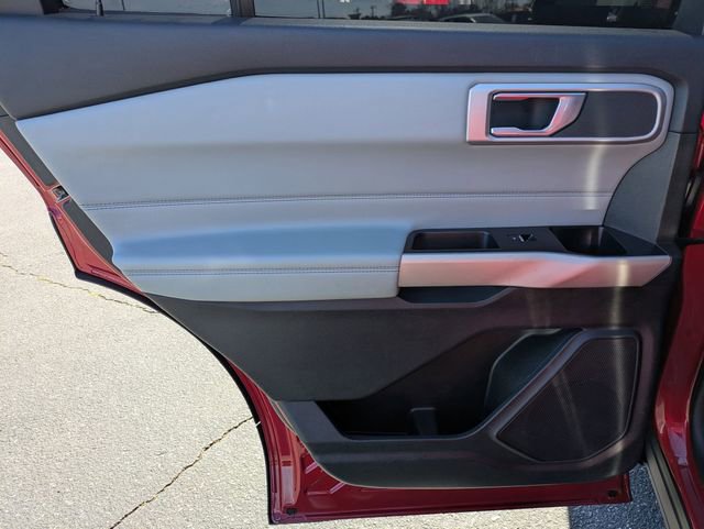 Used 2022 Ford Explorer XLT w/ Equipment Group 202A image 28