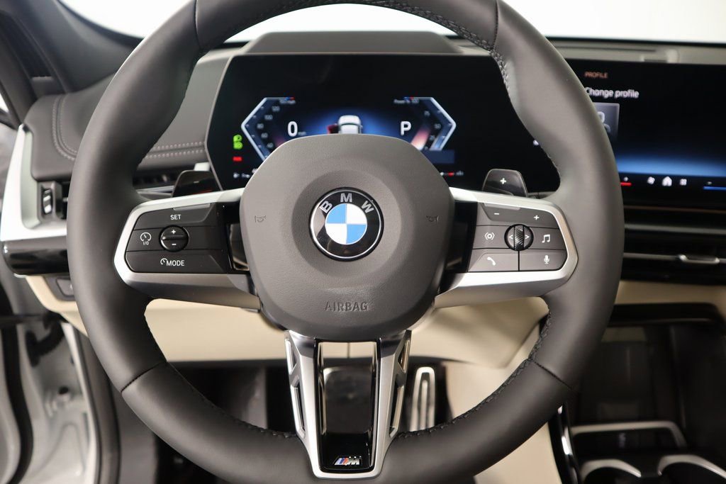 New 2025 BMW X1 xDrive28i w/ Technology Package AWD/4WD image 4