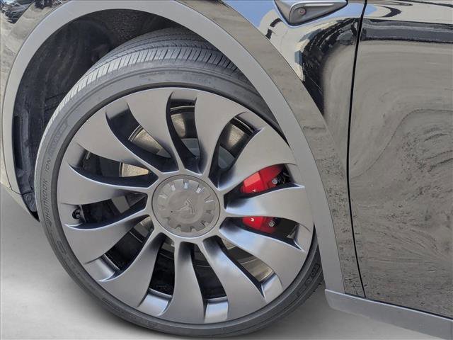 Used 2025 Tesla Model Y Performance AWD/4WD image 9
