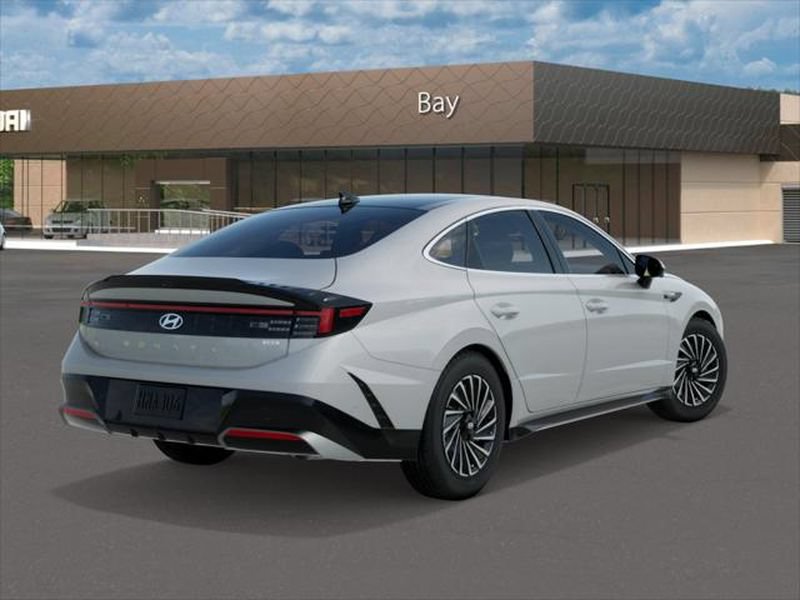 New 2026 Hyundai Sonata Limited FWD image 4