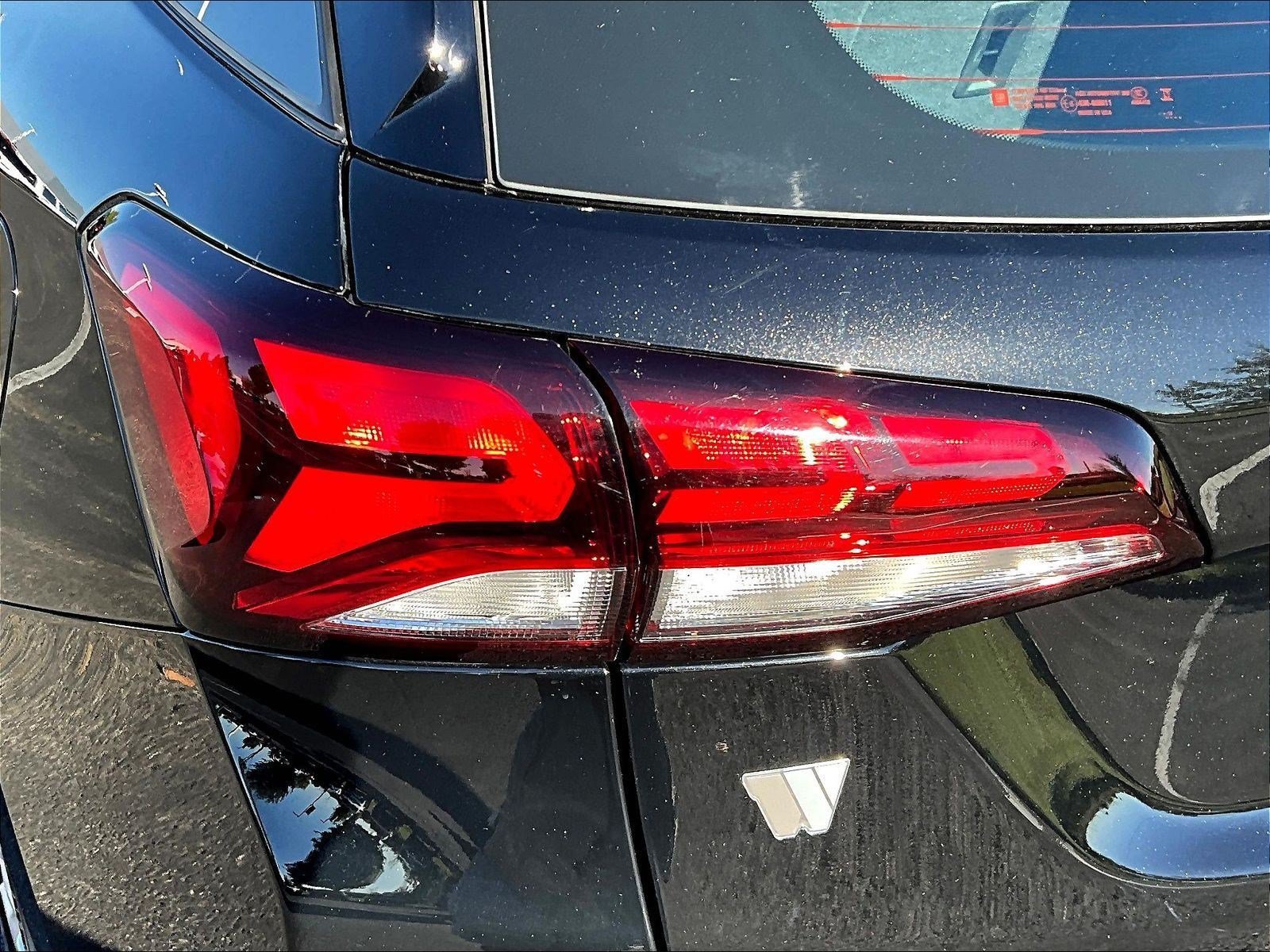 Used 2024 Chevrolet Equinox LS w/ Driver Confidence II Package FWD image 23