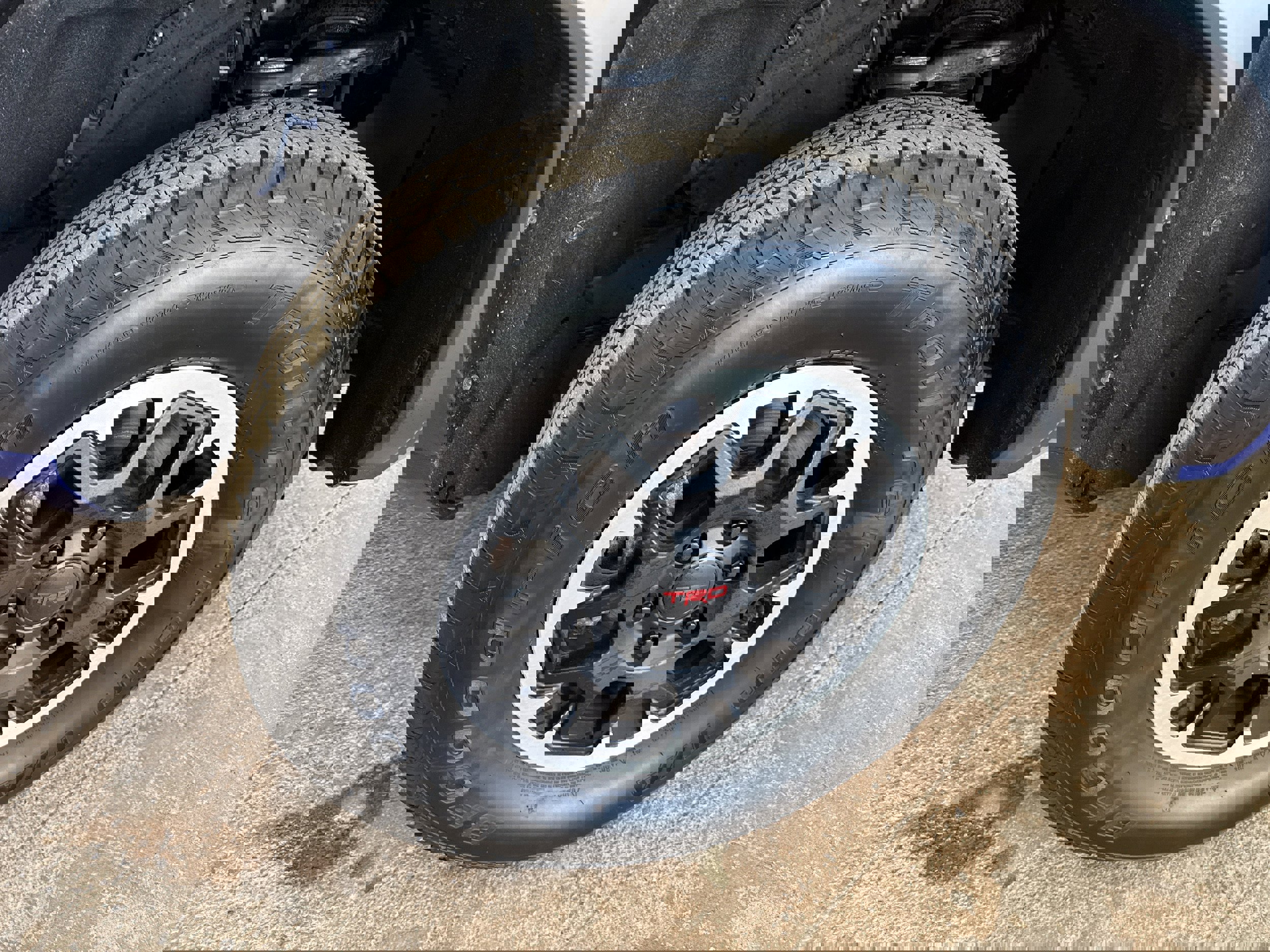 Used 2024 Toyota Tacoma TRD Off-Road image 13