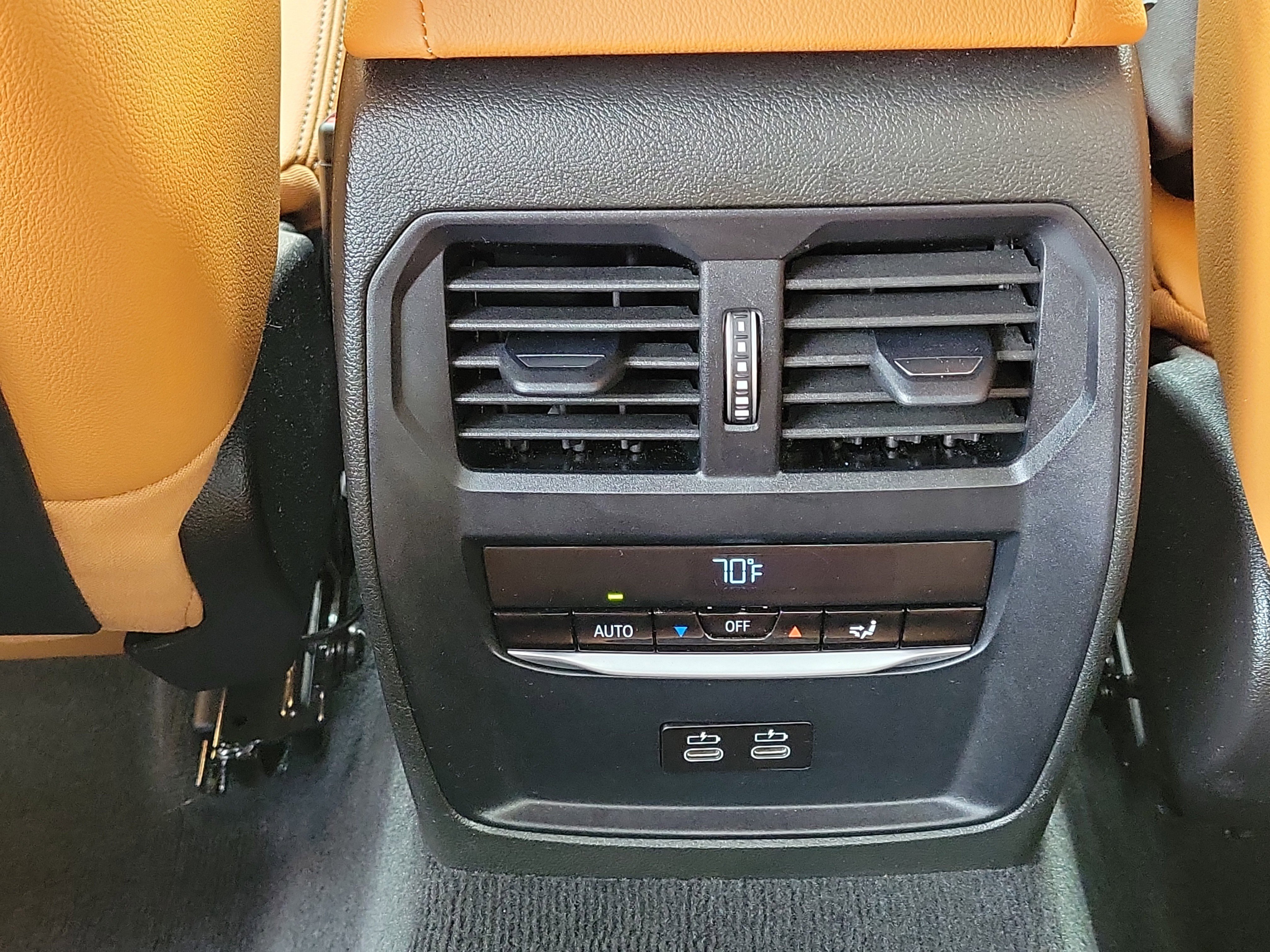 Used 2024 BMW M340i w/ Driving Assistance Package image 12