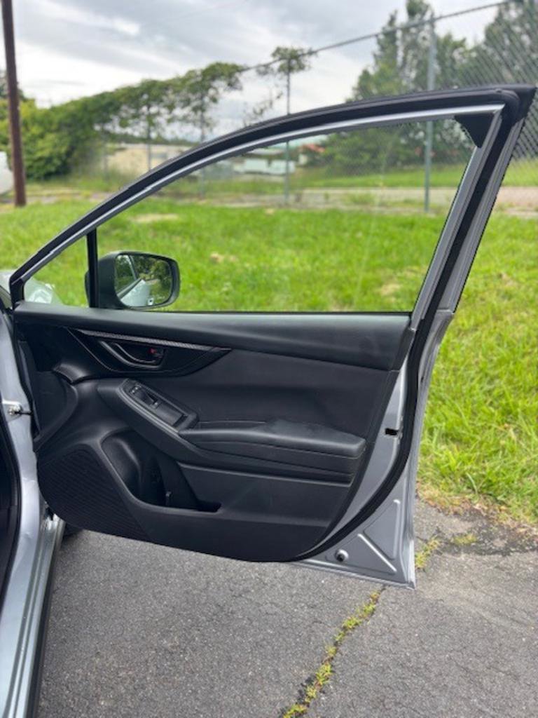 Used 2023 Subaru Crosstrek 2.0i image 12