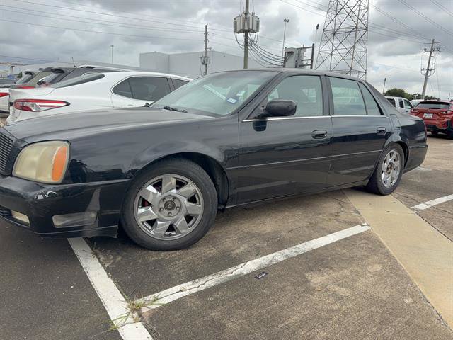 Used 2002 Cadillac De Ville DTS w/ Premium Equipment Pkg FWD image 2