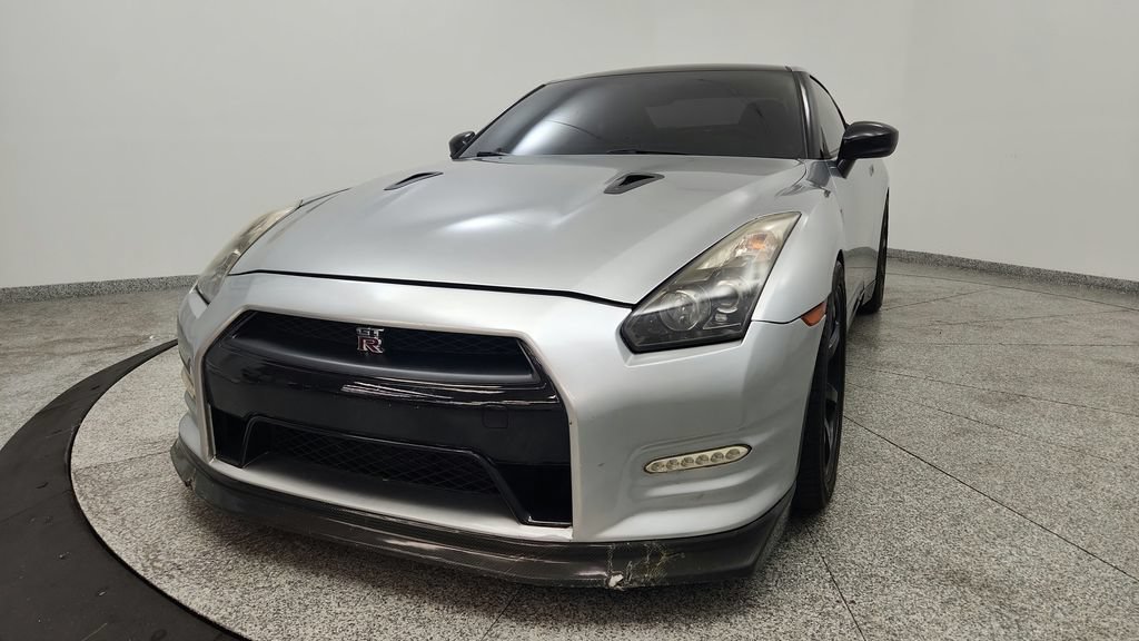 Used 2010 Nissan GT-R Premium AWD/4WD image 11