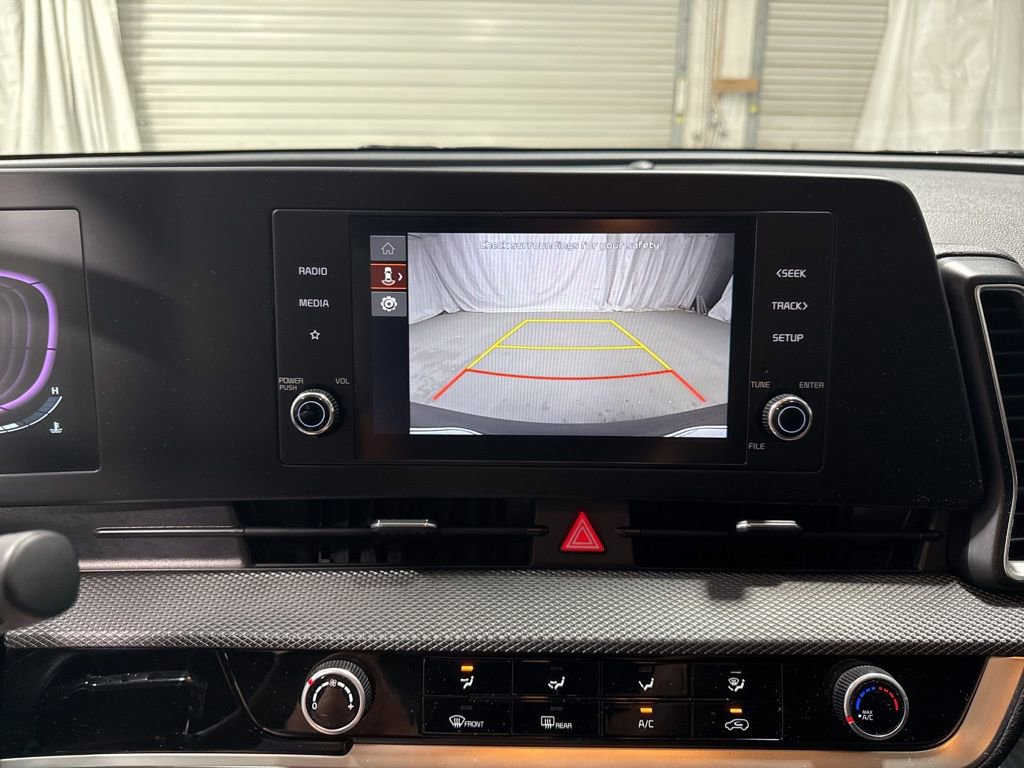 Used 2025 Kia Sportage LX image 30