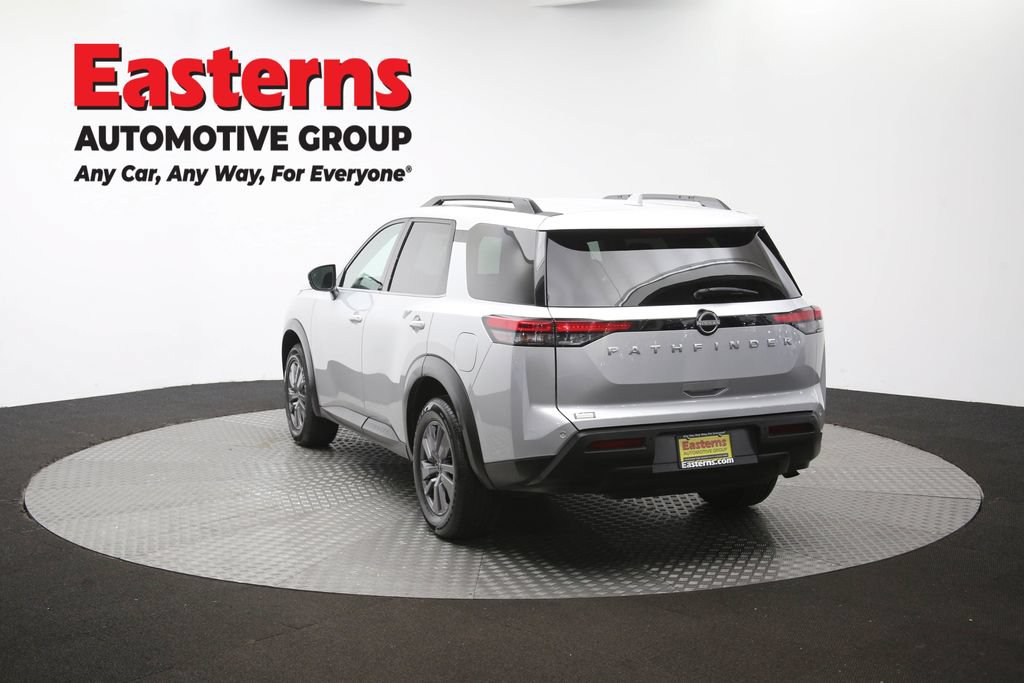 Used 2025 Nissan Pathfinder SV FWD image 41