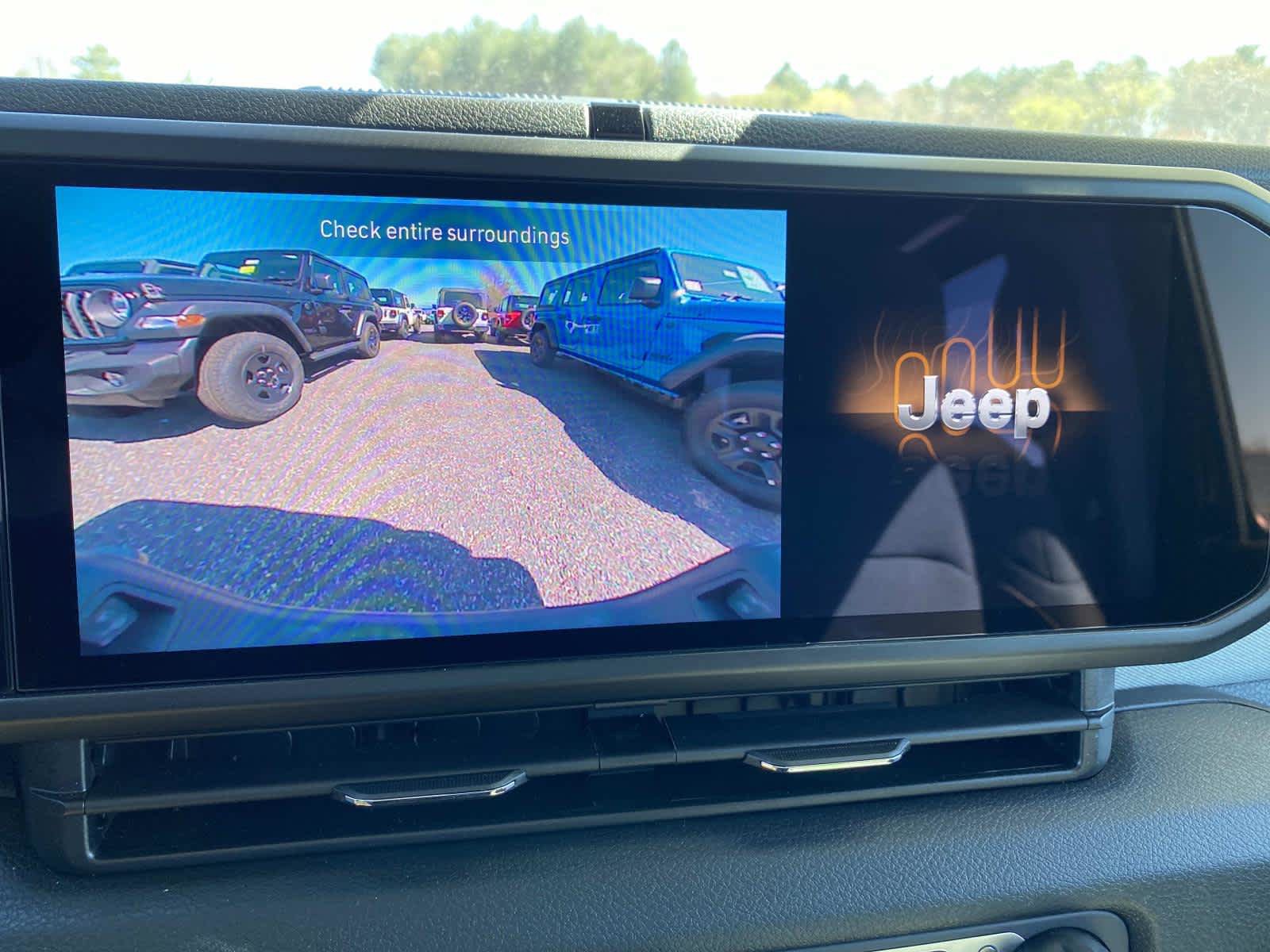 New 2026 Jeep Gladiator Sport AWD/4WD image 11