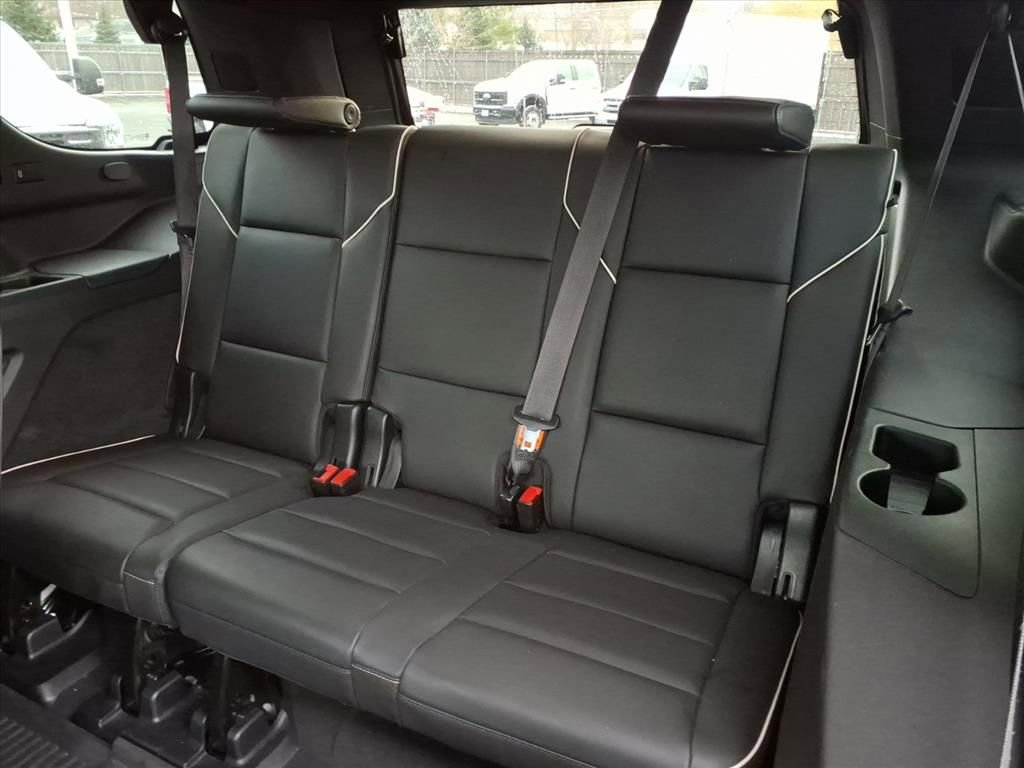 Used 2021 Cadillac Escalade Premium Luxury image 29