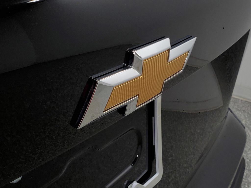 Used 2026 Chevrolet Equinox LT FWD image 24