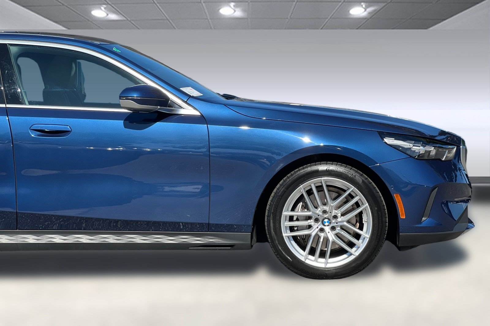 Used 2024 BMW 540i xDrive w/ Convenience Package AWD/4WD image 34