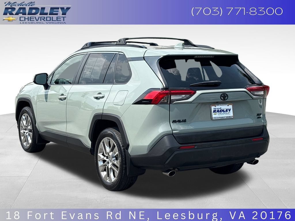Used 2020 Toyota RAV4 XLE Premium AWD/4WD image 3