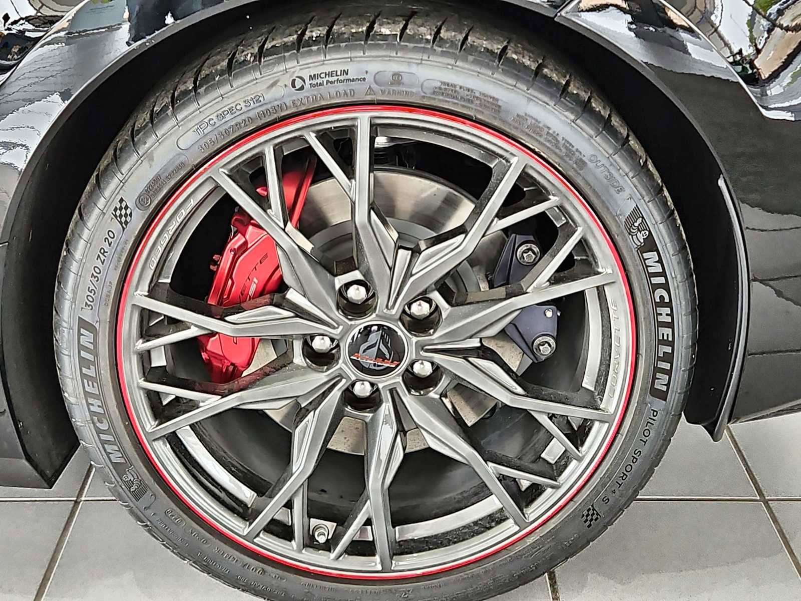 New 2026 Chevrolet Corvette Stingray Premium Cpe w/ Z51 Performance Package RWD image 12