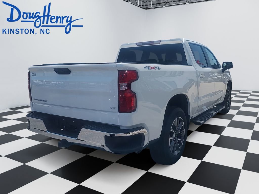 Used 2022 Chevrolet Silverado 1500 LT AWD/4WD image 5