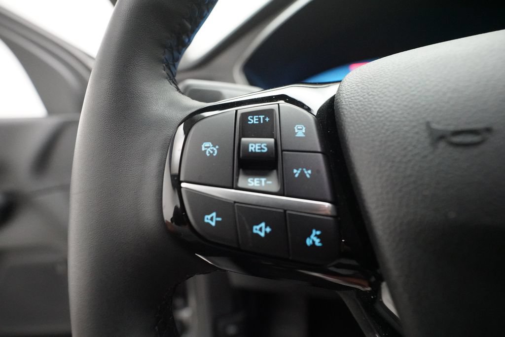 Used 2024 Ford Escape Active w/ Tech Pack #2 AWD/4WD image 18