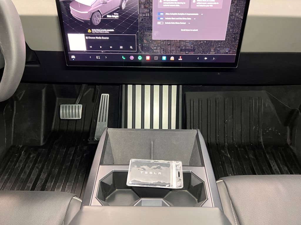 Used 2024 Tesla Cybertruck Cyberbeast image 13