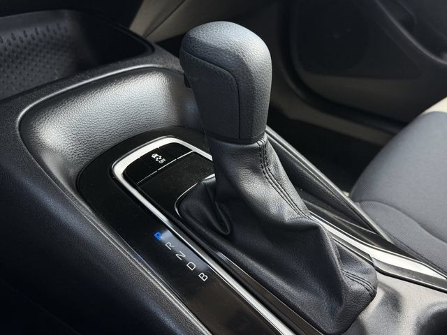 Used 2025 Toyota Corolla LE FWD image 18