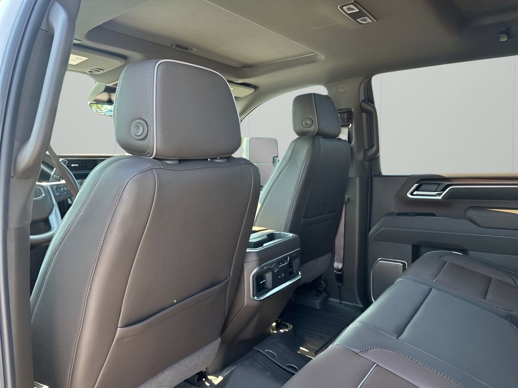 New 2026 GMC Sierra 3500 Denali w/ Denali Reserve Package image 18