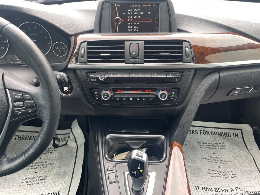 Used 2014 BMW 328i xDrive Sedan AWD/4WD image 28
