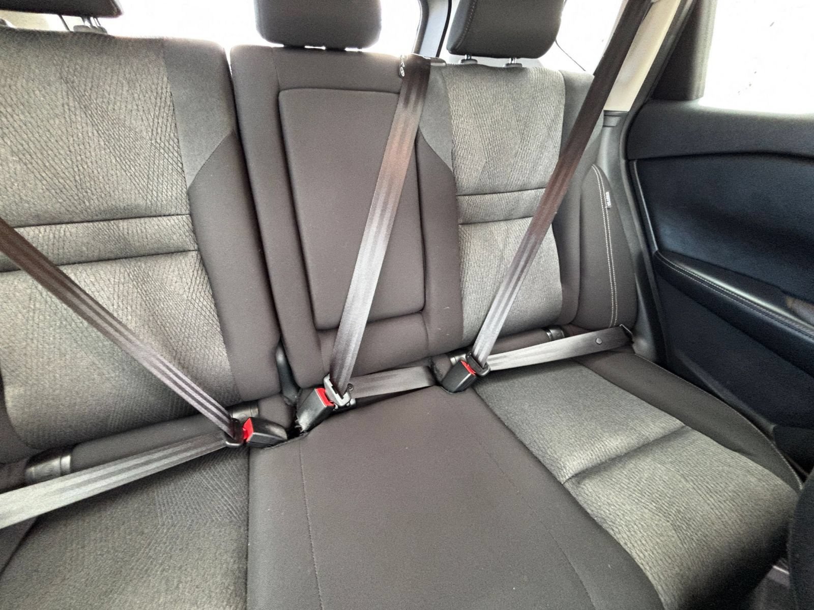 Used 2025 Nissan Rogue SV FWD image 39