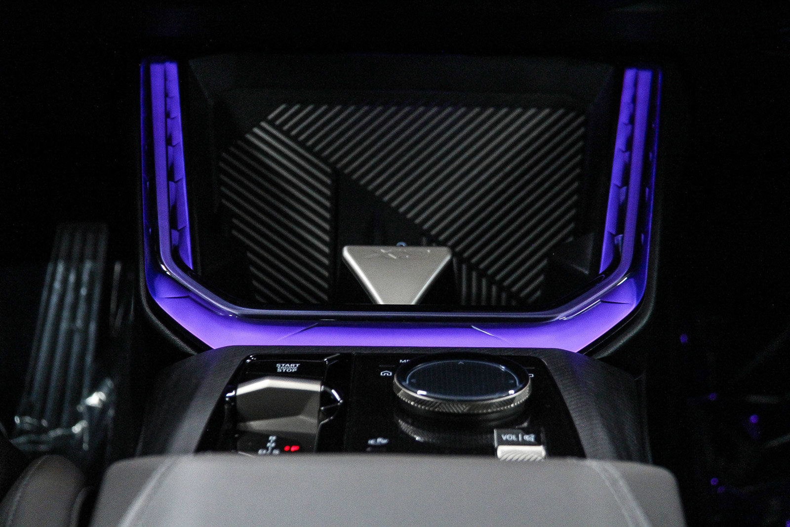 Used 2025 BMW X3 xDrive30i w/ Premium Package image 14