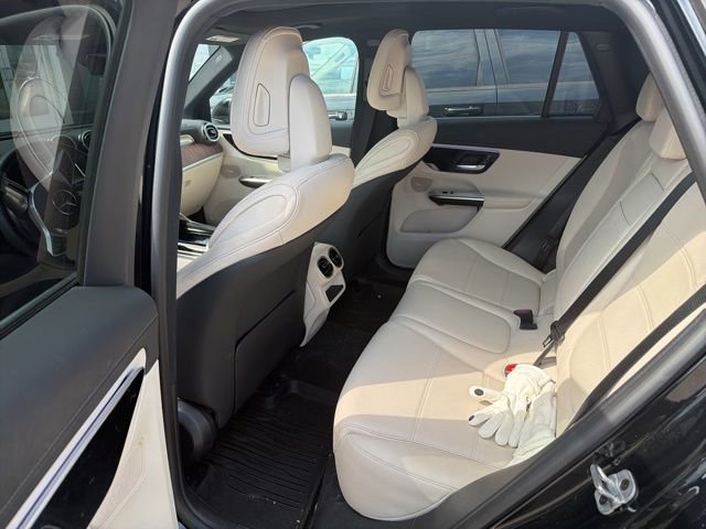 Used 2024 Mercedes-Benz GLC 300 4MATIC image 14