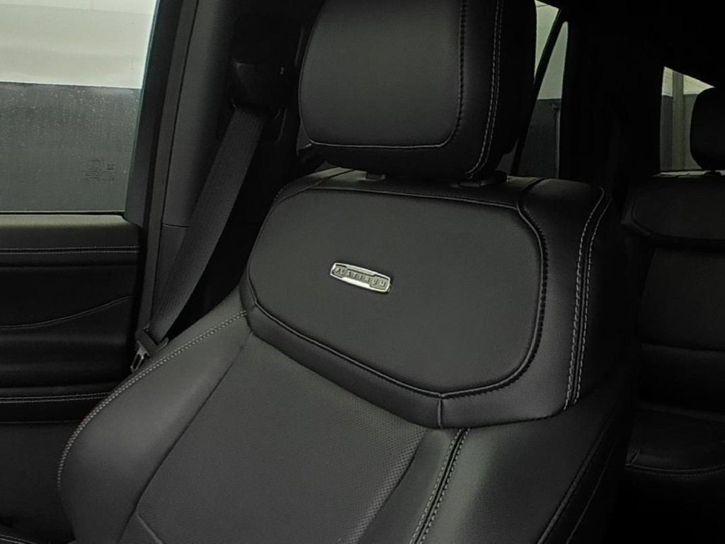Used 2026 Ford Expedition Max Platinum w/ Stealth Appearance Package AWD/4WD image 9