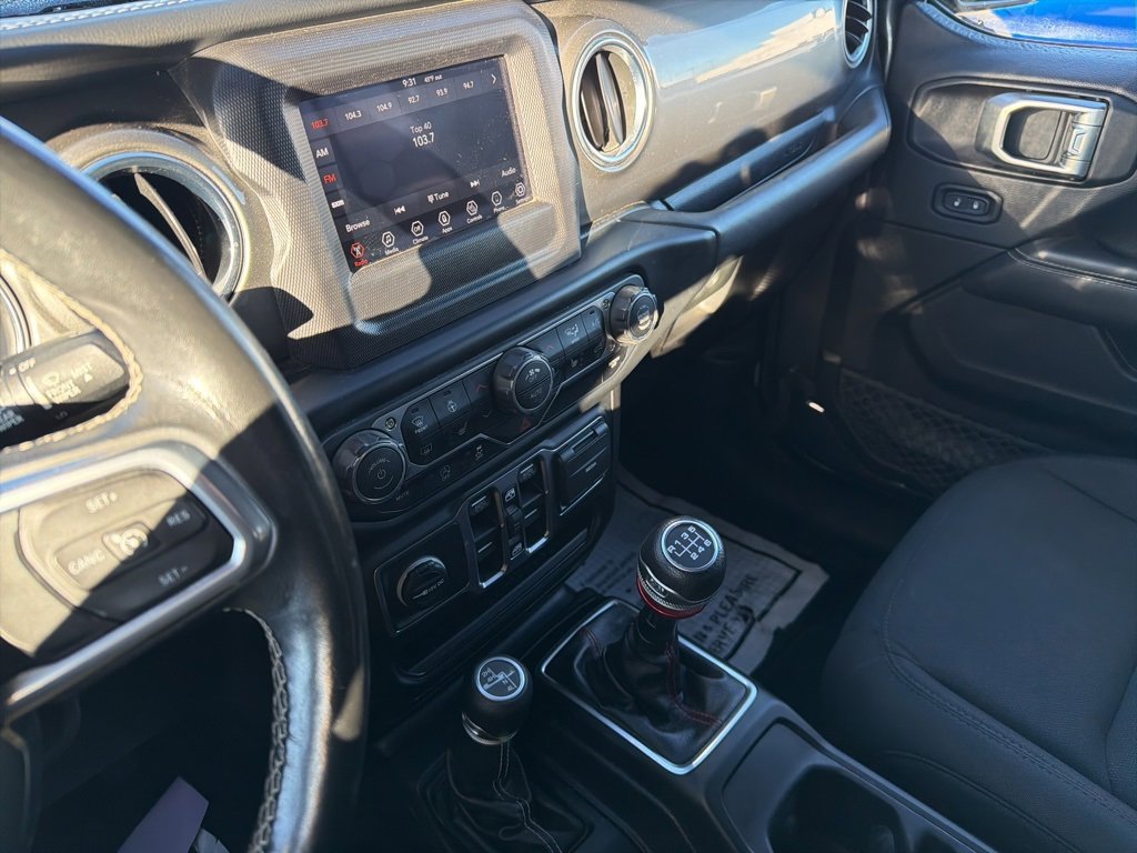 Used 2018 Jeep Wrangler Unlimited Sahara image 28