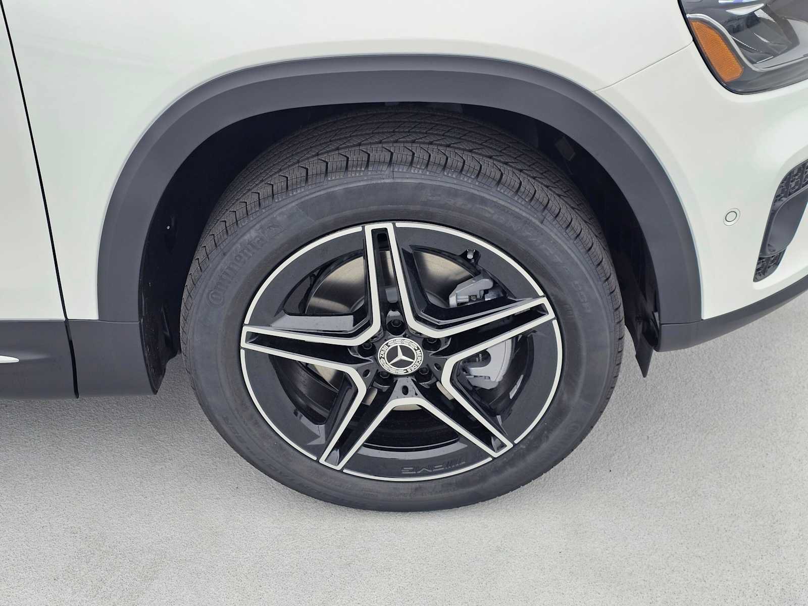 New 2026 Mercedes-Benz GLB 250 image 9