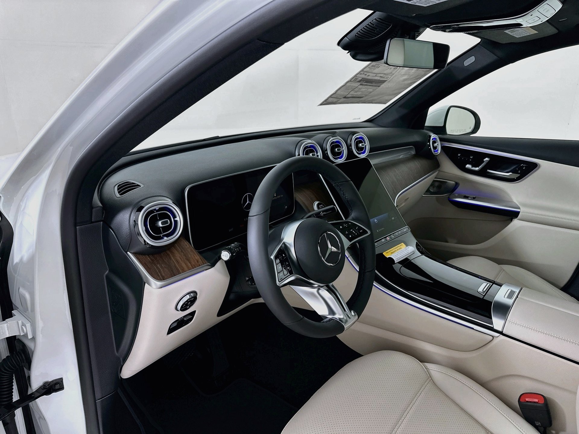 New 2027 Mercedes-Benz GLC 300 4MATIC image 10