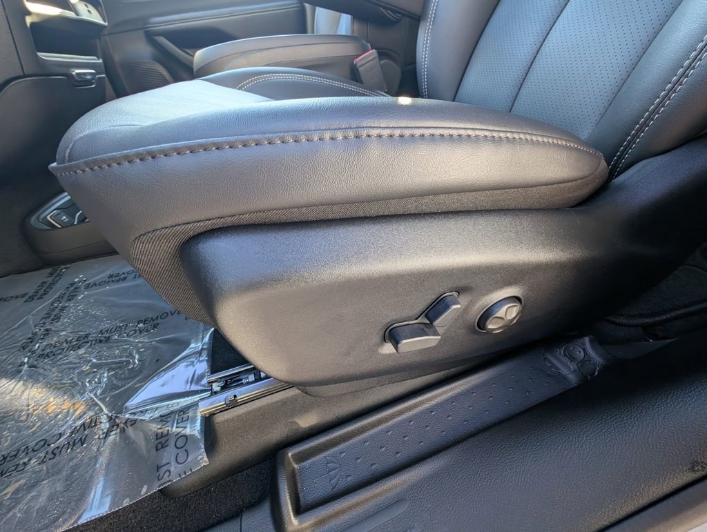 New 2026 Chrysler Pacifica Select image 14