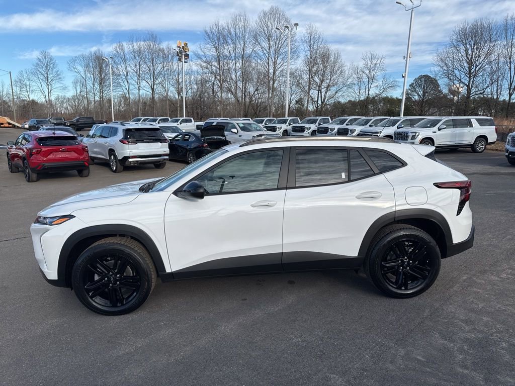 New 2026 Chevrolet Trax ACTIV w/ Sunroof Package image 2