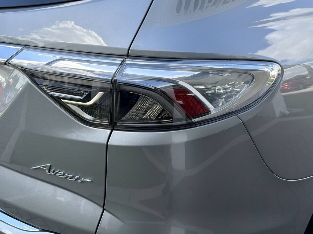 Certified 2023 Buick Enclave Avenir w/ Avenir Technology Package FWD image 9