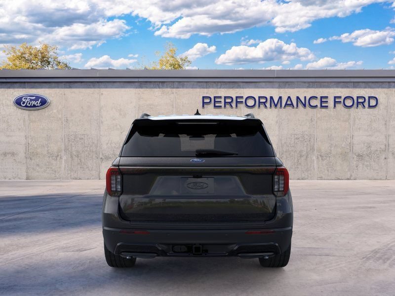 New 2026 Ford Explorer ST-Line w/ ST-Line Street Pack RWD image 5