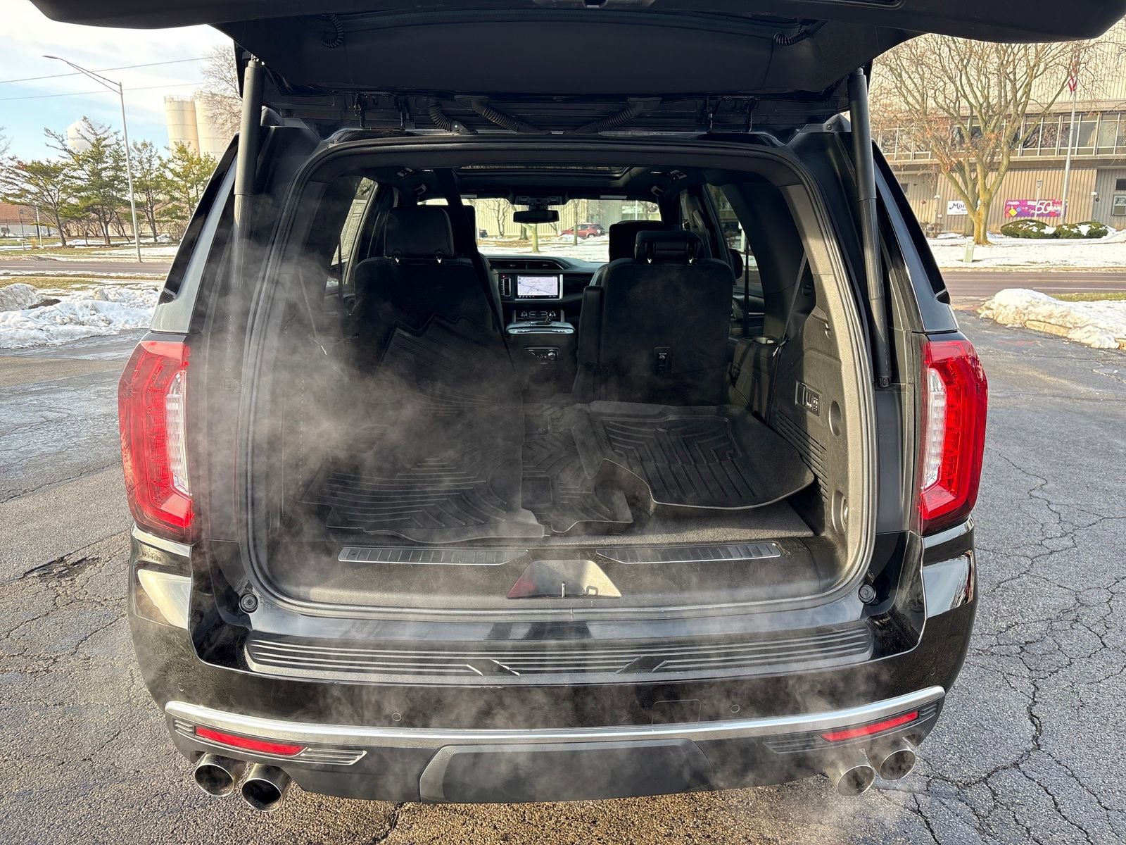 Used 2021 GMC Yukon Denali image 23