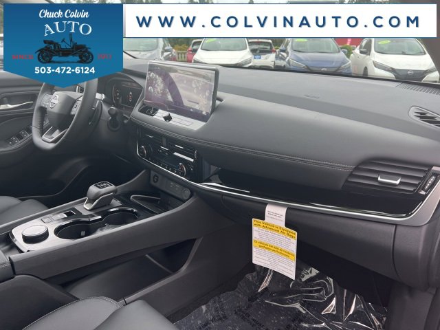 New 2025 Nissan Rogue SL w/ Tech Package image 24