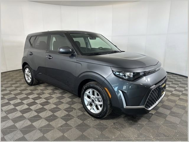 Used 2023 Kia Soul LX w/ LX Technology Package