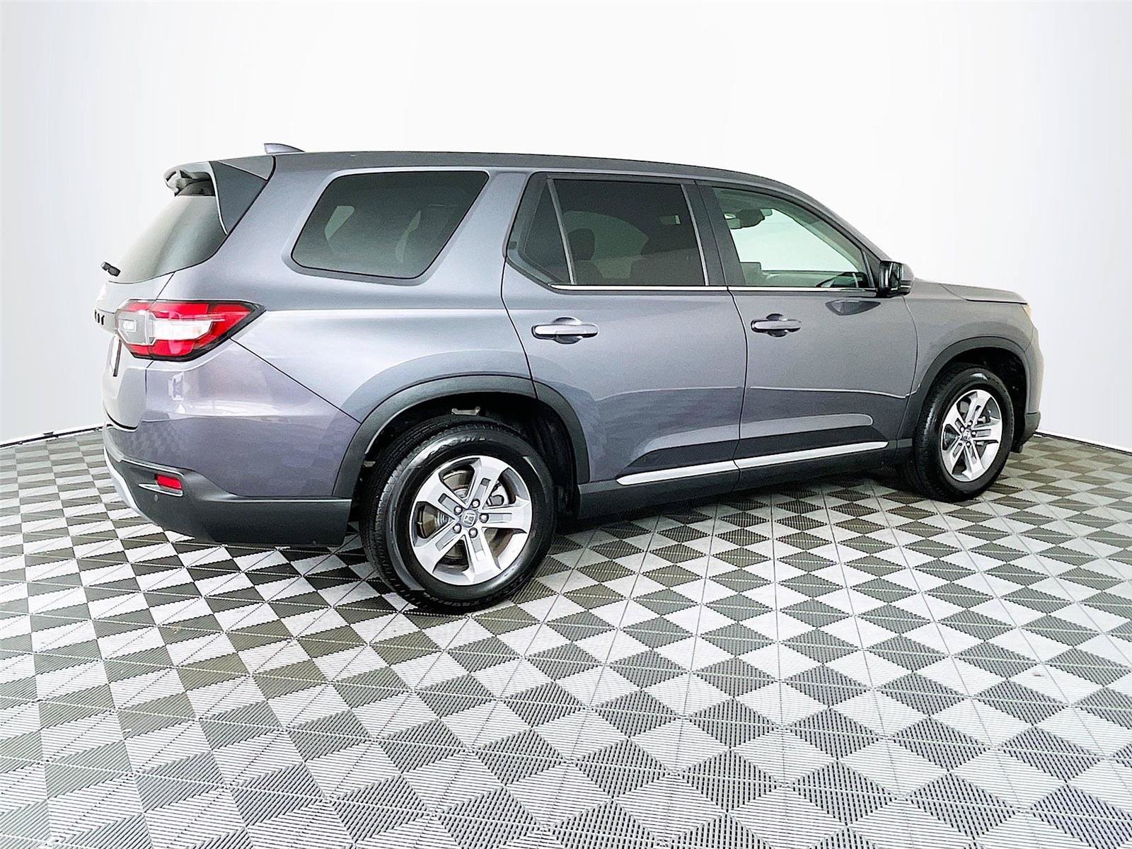 Certified 2025 Honda Pilot EX-L image 12